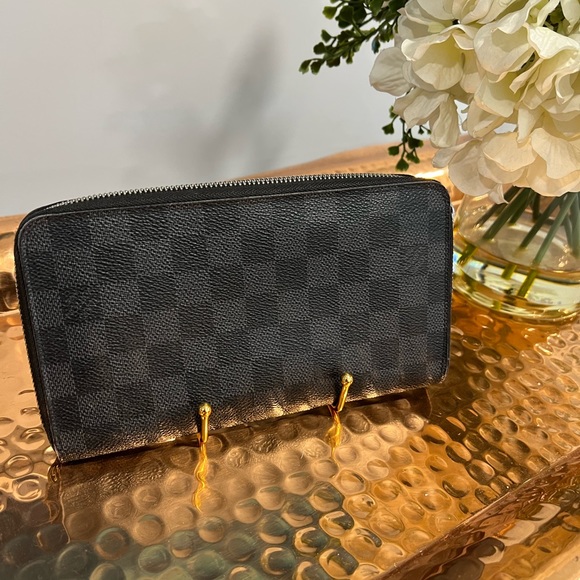 💯 Authentic LOUIS VUITTON Damier Graphite Zippy Organizer Long Wallet - Picture 4 of 6